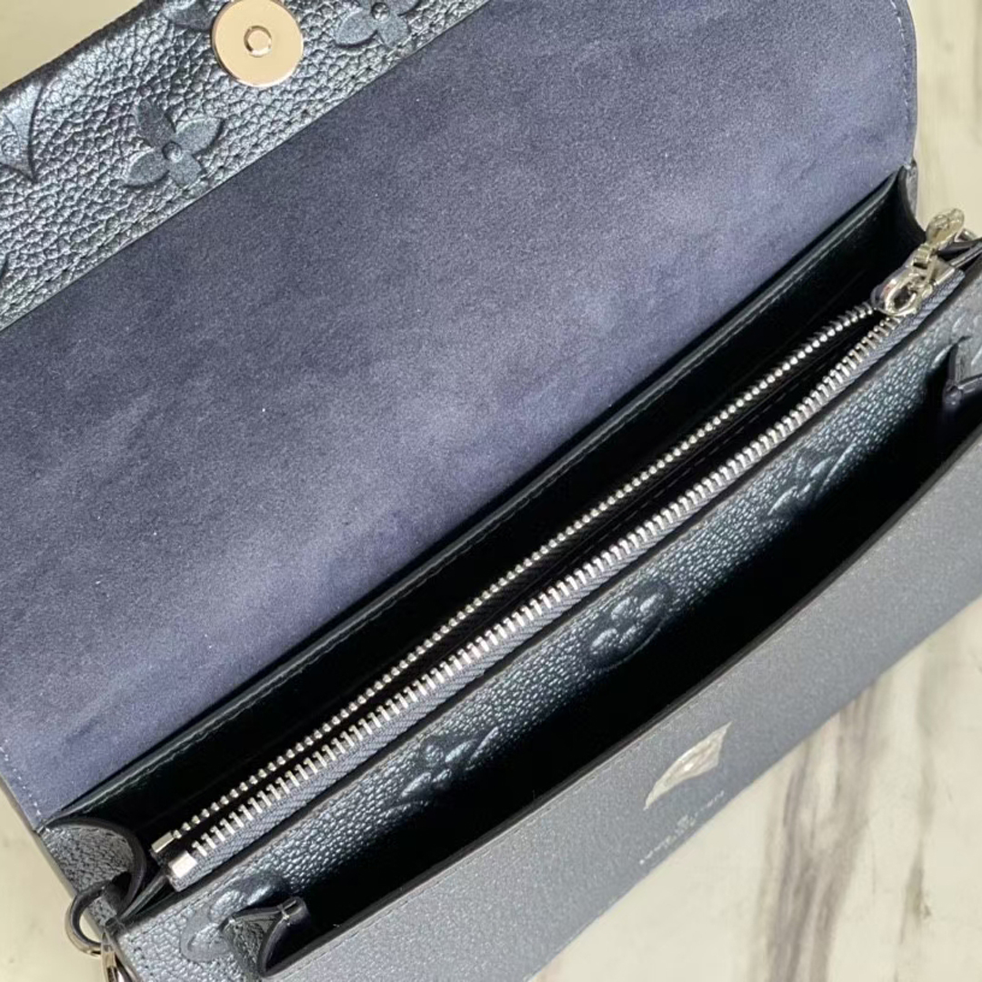 Louis Vuitton VAVIN CHAIN WALLET Handbag Monogram Pattern M59077 Navy Nacre